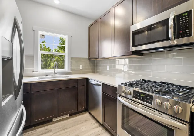 Photo 4 of Condo for sale at 1548 Simsbury St, Traverse City, MI 49686 | MLS# 80069288 | Listing updated on 2026-09-05