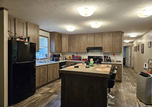 3rd image of 4985 Wilson Rd, Harrison, MI 48625 | MLS# 50209581