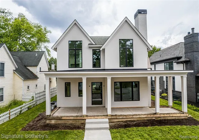 Photo 1 of Single family home for sale at 572 Stanley Blvd, Birmingham, MI 48009 | MLS# 61009251 | Listing updated on 2026-08-11