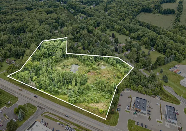 16th image of M 43, Hastings, MI 49058 | MLS# 70489364