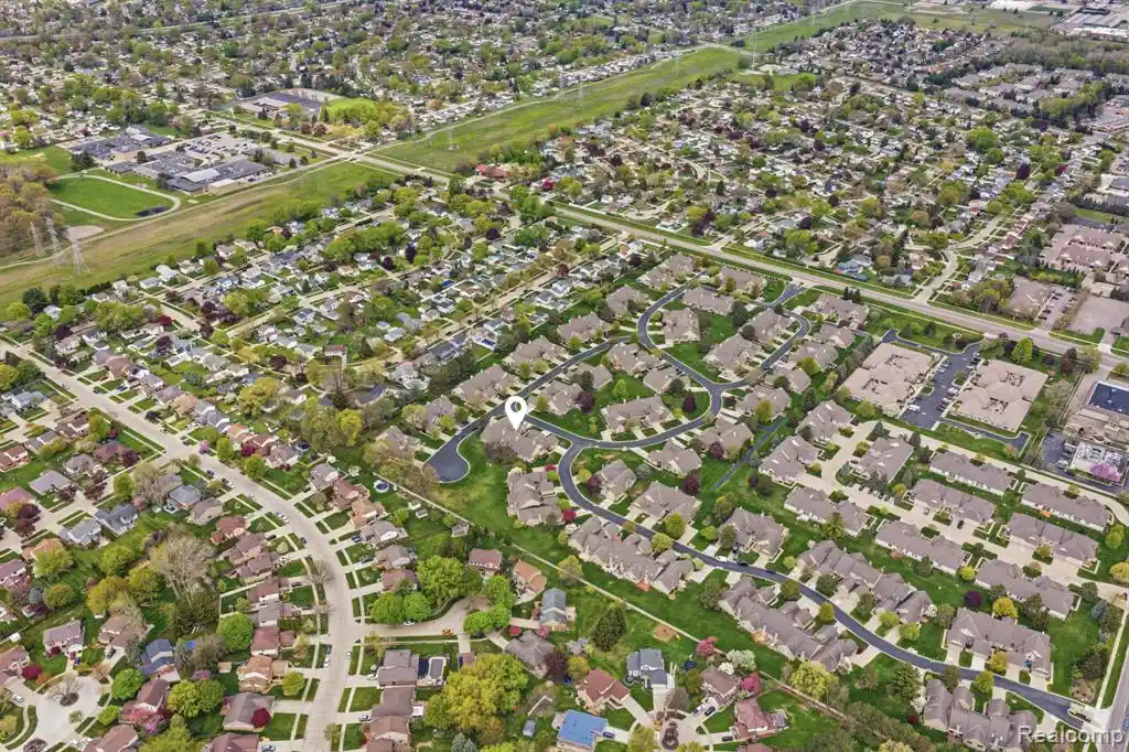 Listing Photo 68 - Condo for sale in 42626 Christina Dr located at 42626 Christina Dr, Sterling Heights, MI 48313 - Unit 42626 Christina Dr