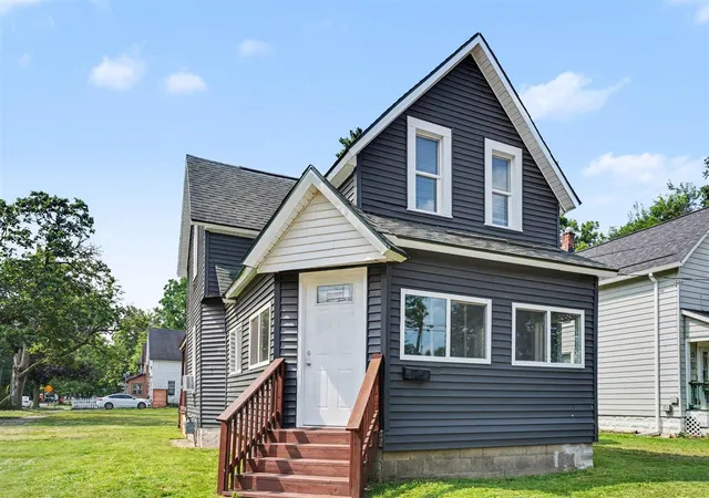 Photo 1 of Single family home for sale at 1340 E Vine St, Kalamazoo, MI 49001 | MLS# 70547370 | Listing updated on 2026-09-01