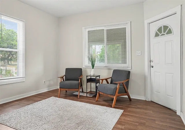 Photo 3 of Single family home for sale at 1340 E Vine St, Kalamazoo, MI 49001 | MLS# 70547370 | Listing updated on 2026-09-01