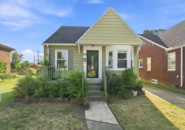 Photo 1 of Single family home for sale at 6932 Middlepointe St, Dearborn, MI 48126 4802 | MLS# 61025348 | Listing updated on 2026-10-06