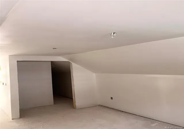 Photo 3 of Single family home for sale at 12527 Glenfield St, Detroit, MI 48213 1453 | MLS# 61013221 | Listing updated on 2026-10-12