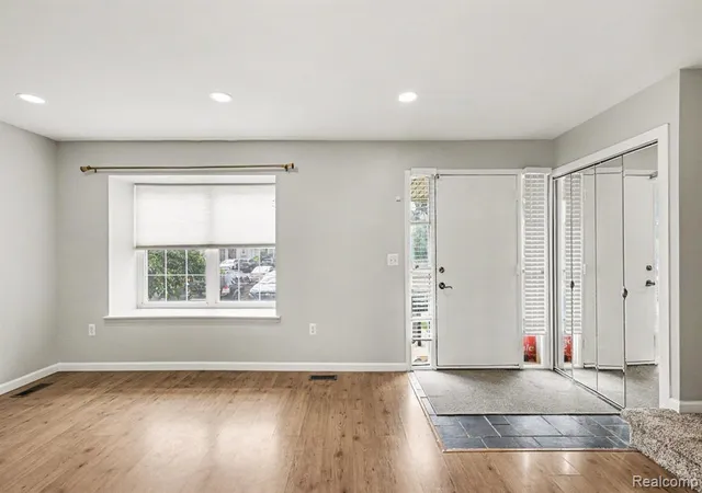 Photo 2 of Condo for sale at 24483 Bashian Dr, Novi, MI 48375 2932 | MLS# 61023391 | Listing updated on 2026-08-29