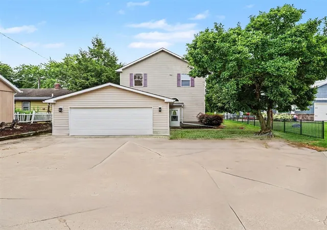 1st image of 1 Woodrow Ct, Battle Creek, MI 49015 | MLS# 70551025