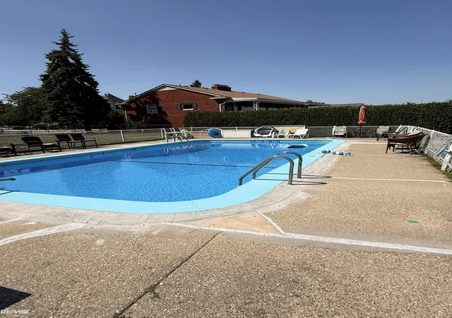 Listing Photo 5 - Condo for sale in building located at 444 N Unit#202 Main St, Marine City, MI 48039