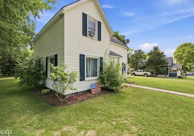 Homes for sale in Yale, MI | 206 E Wood St, Yale, MI 48097 | MLS# 50214300
