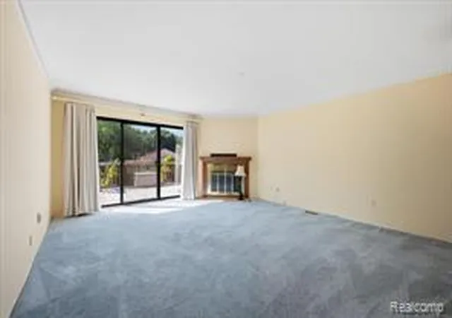 Homes for sale in Auburn Hills, MI | 3046 Carly Court, Auburn Hills, MI 48326 | Houzeo
