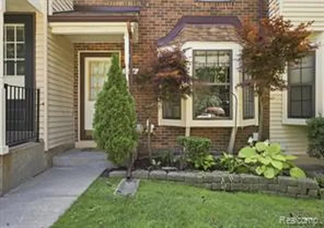 Homes for sale in Auburn Hills, MI | 3046 Carly Ct #66, Auburn Hills, MI 48326 | MLS# 61009490