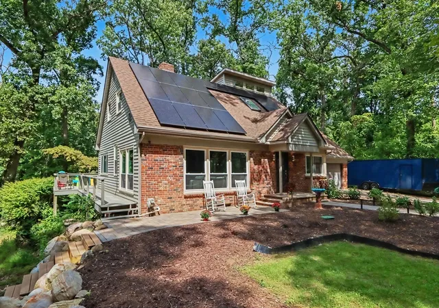 Photo 3 of Single family home for sale at 10592 W M Ave, Kalamazoo, MI 49009 | MLS# 70555440 | Listing updated on 2026-08-28