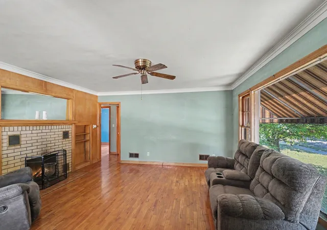 Photo 2 of Sale Pending at 706 Loessel Ct, Bay City, MI 48706 | MLS# 50219318 | Listing updated on 2026-08-24