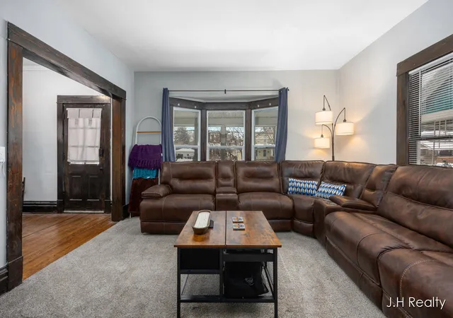 Photo 3 of Sale Pending at 1320 Tamarack Ave, Grand Rapids, MI 49504 | MLS# 70507740 | Listing updated on 2025-12-10