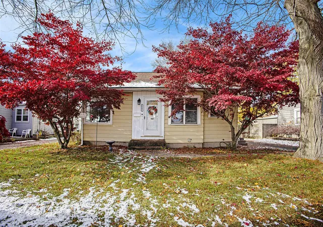 Photo 1 of Sale Pending at 2867 Sharon Ave, Wyoming, MI 49519 | MLS# 70504328 | Listing updated on 2026-01-02