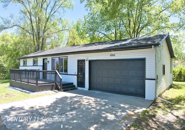 Homes for sale in Saginaw, MI | 5062 Akron St, Saginaw, MI 48601 | MLS# 50209915