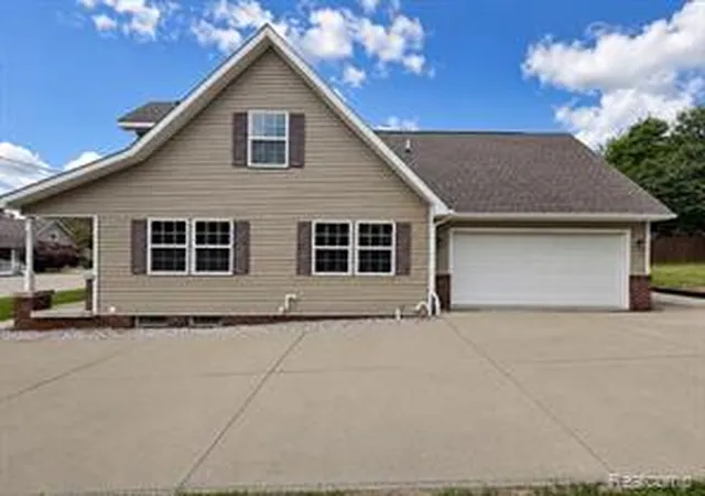Homes for sale in North Branch, MI | 4247 Banker St, North Branch, MI 48461 | MLS# 61004154