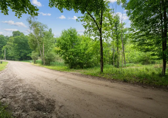 Photo 4 of Land for sale at 36300 Howard Rd, Farmington, MI 48331 | MLS# 70542656 | Listing updated on 2026-10-07