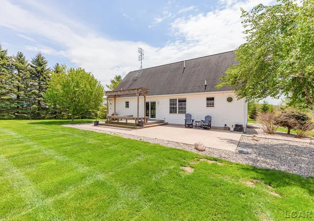 Homes for sale in Waldron, MI | 16580 W Ridgeville Rd, Waldron, MI 49288 | MLS# 50207209