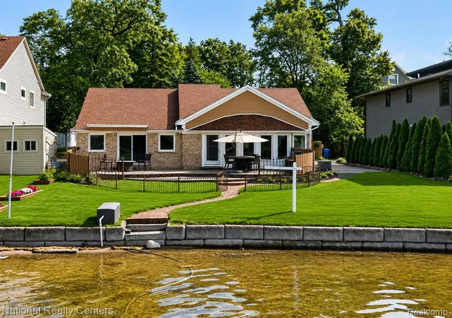 Photo 1 of Sale Pending at 560 Black Oaks Trl, Howell, MI 48843 | MLS# 61021122 | Listing updated on 2026-09-10