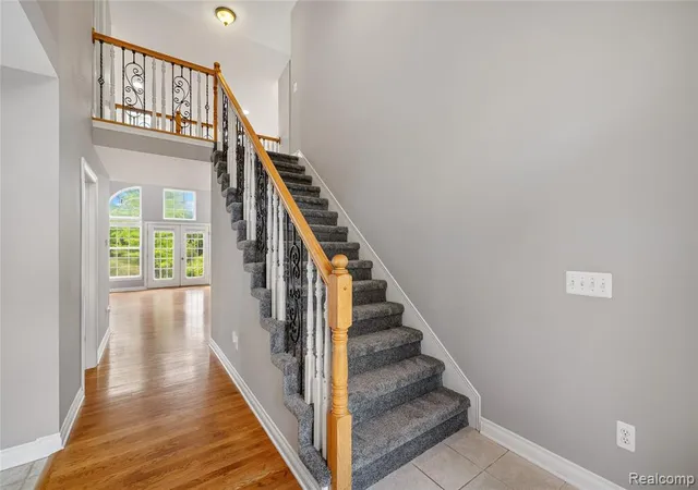Photo 3 of Single Family Residence at 20798 Oak Ridge Dr, Clinton Township, MI 48036 | MLS# 61005525 |  | Sold on 2026-08-04