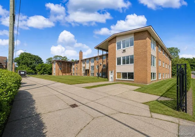 3rd image of 14440 Frankfort Street, Detroit, MI 48224 | MLS# 61002557