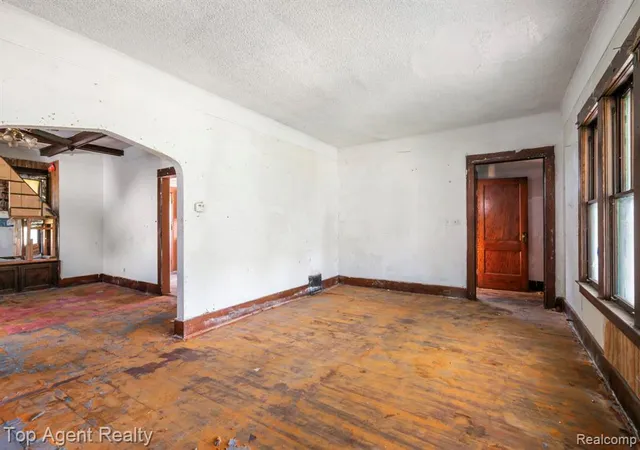 Homes for sale in Highland Park, MI | 195 Eason St, Highland Park, MI 48203 | MLS# 61007308