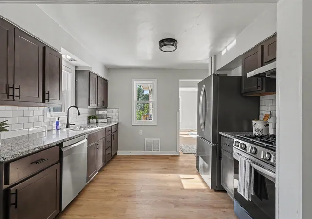 Photo 3 of Single family home for sale at 631 3 Mile Rd, Grand Rapids, MI 49505 | MLS# 70548875 | Listing updated on 2026-08-19