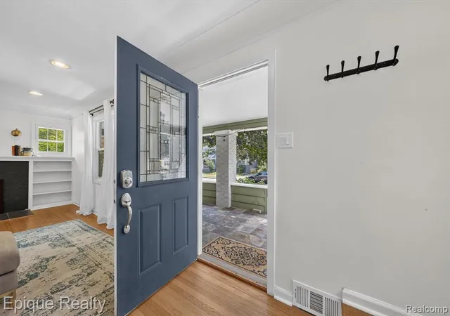 Photo 4 of Single family home for sale at 303 College St, Ferndale, MI 48220 2850 | MLS# 61023762 | Listing updated on 2026-09-06