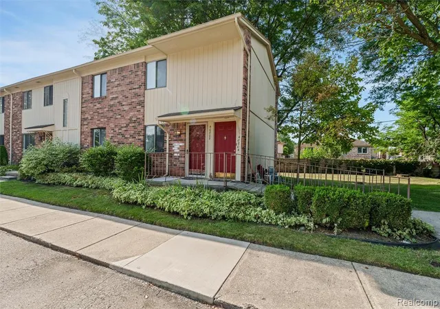 Photo 3 of Condo for sale at 40808 Highpointe Dr, Clinton Township, MI 48038 | MLS# 61023032 | Listing updated on 2026-08-31