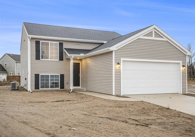 1st image of 909 Valley View Ct, Marshall, MI 49068 | MLS# 70521971