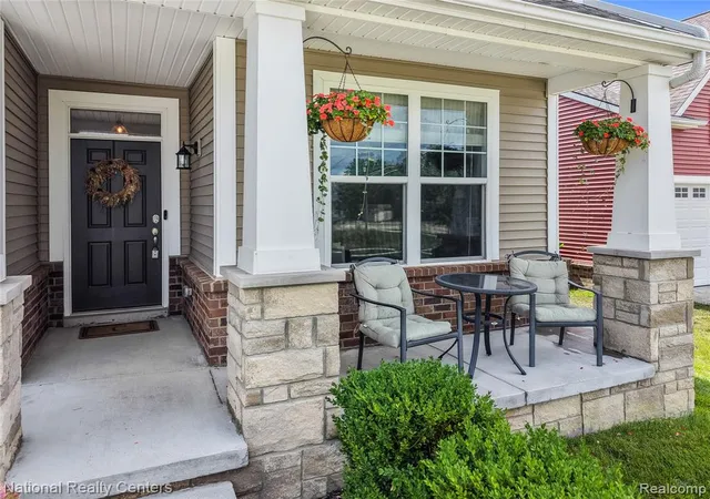 Photo 5 of Sale Pending at 110 Wainwright, Novi, MI 48377 2704 | MLS# 61023289 | Listing updated on 2026-08-25