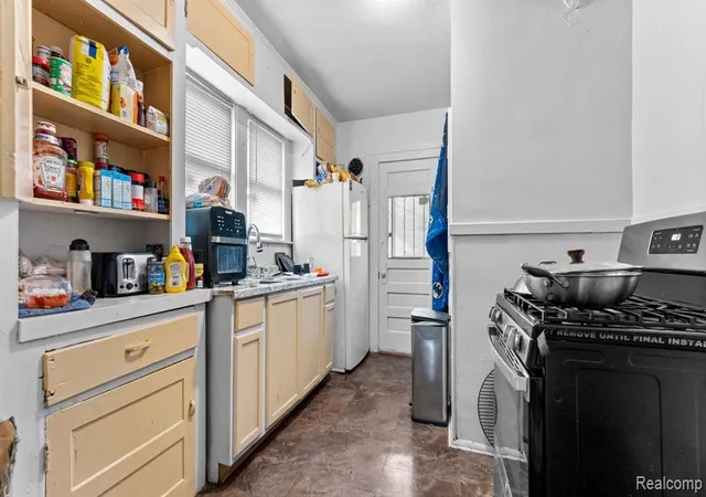 Photo 4 of Single family home for sale at 13175 Monte Vista St, Detroit, MI 48238 3016 | MLS# 60975267 | Listing updated on 2026-09-11