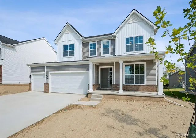 Photo 2 of Single family home for sale at 27117 Silo Dr, Saline, MI 48176 | MLS# 61009824 | Listing updated on 2026-09-12