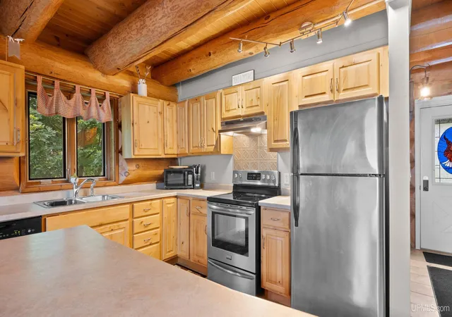 Photo 3 of Single family home for sale at 1072 M35 Hwy, Bark River, MI 49807 | MLS# 50217210 | Listing updated on 2026-08-04