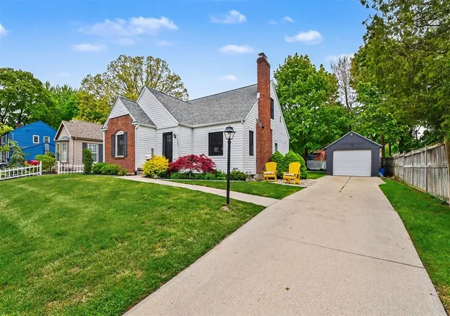 Homes for sale in Grand Rapids, MI | 1122 Keneberry Wy, Grand Rapids, MI 49506 | MLS# 70531220