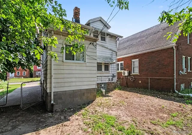 16th image of 16525 Lawton St, Detroit, MI 48221 3147 | MLS# 61023969
