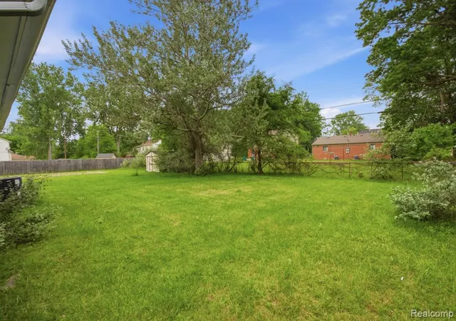 Homes for sale in Romulus, MI | 6291 Edmund St, Romulus, MI 48174 | MLS# 61001843