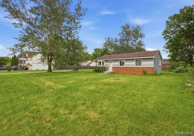 Homes for sale in Romulus, MI | 6291 Edmund St, Romulus, MI 48174 | MLS# 61001843