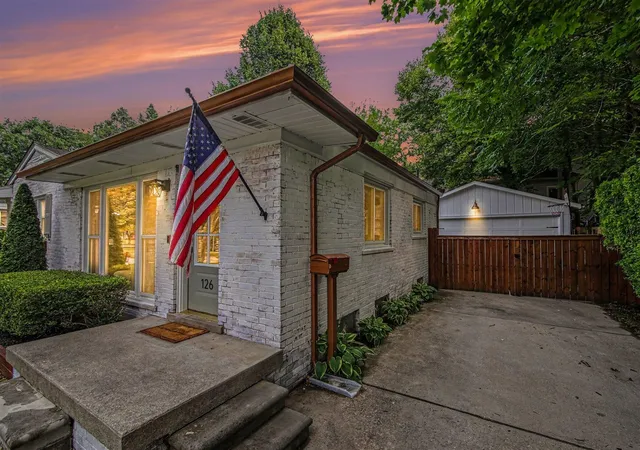 Photo 2 of Single family home for sale at 126 Pleasant Ridge Dr, Saline, MI 48176 | MLS# 70551565 | Listing updated on 2026-08-25