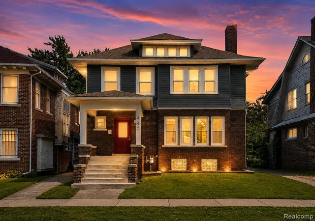 Photo 1 of Single family home for sale at 446 King St, Detroit, MI 48202 | MLS# 61015425 | Listing updated on 2026-10-29