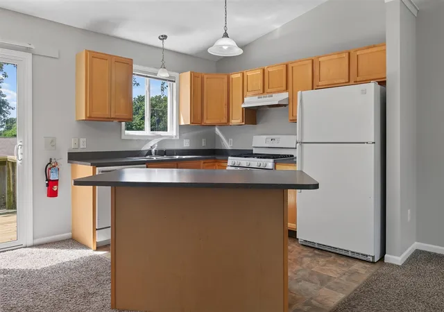 Photo 2 of Sale Pending at 1006 26th Street, Wyoming, MI 49509 | MLS# 70549961 | Listing updated on 2026-08-09