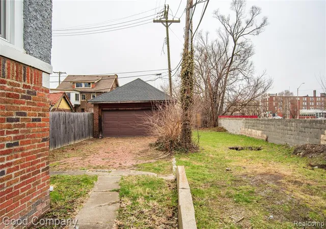 Homes for sale in Detroit, MI | 30 Lawrence St, Detroit, MI 48202 1015 | MLS# 60981710
