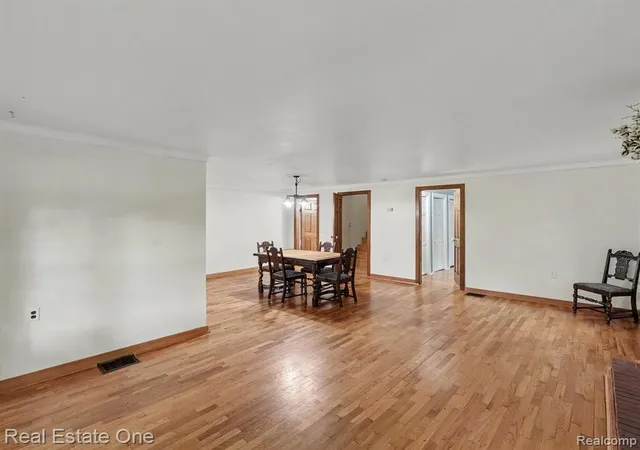 5th image of 1275 Rosell Rd, Holly, MI 48442 | MLS# 61022846