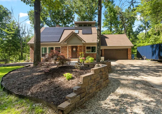 1st image of 10592 W M Ave, Kalamazoo, MI 49009 | MLS# 70542038