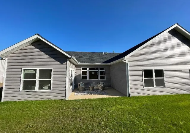 Photo 4 of Condo for sale at 1389 Center Hl Rd #29, Lowell, MI 49331 | MLS# 70552849 | Listing updated on 2026-10-02