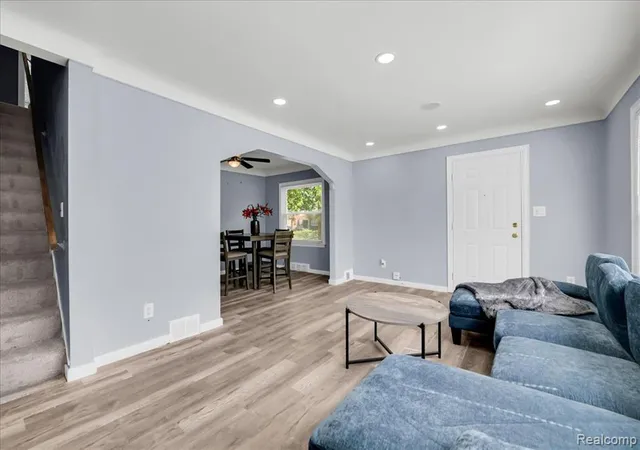 Photo 4 of Single family home for sale at 20114 Regent Dr, Detroit, MI 48205 1264 | MLS# 61002165 | Listing updated on 2026-09-02