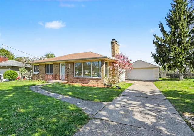 Homes for sale in Grand Rapids, MI | 1411 Meadowlane Dr, Grand Rapids, MI 49508 | MLS# 70529795