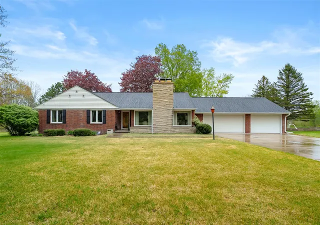 Homes for sale in Plainwell, MI | 10320 Douglas Ave, Plainwell, MI 49080 | MLS# 70528655