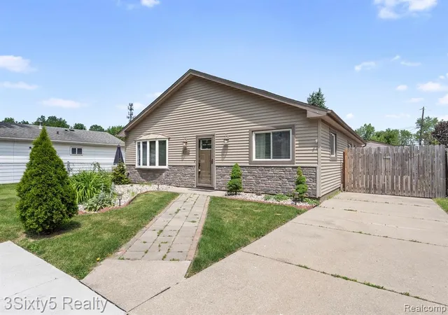 Homes for sale in Taylor, MI | 20060 Koths St, Taylor, MI 48180 | MLS# 61000494